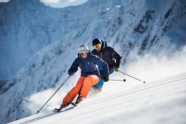 Stubaier Gletscher Andre Schoenherr Koeniglich Skifahren